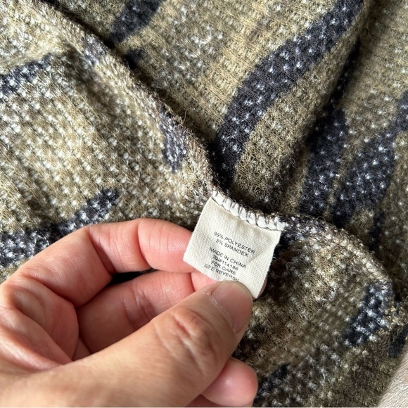 Retrology Camo Hooded Open  Front Cardigan - Picture 14 of 14